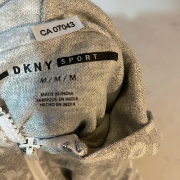 Romper - Picture 2 of 2